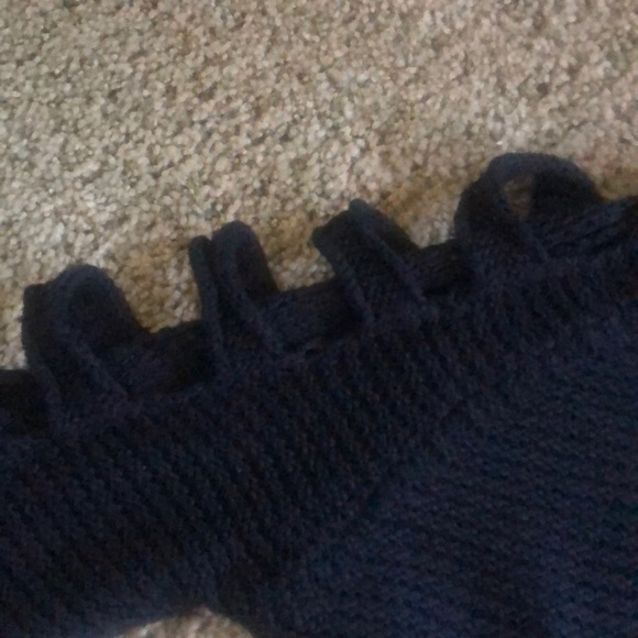 Lf sweater - Picture 3 of 3